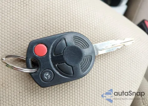 2010 Ford Escape Xlt from USA, damaged, VIN 1FMCU0D74AKB02766